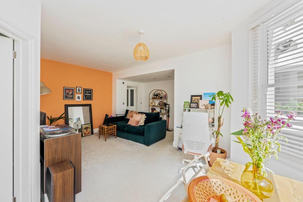 Cromwell Road, 37E-008.JPG