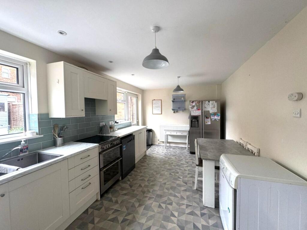 WhatsApp Image 2025-08-14 at 13.02.03_e6a3bf0d.jpg