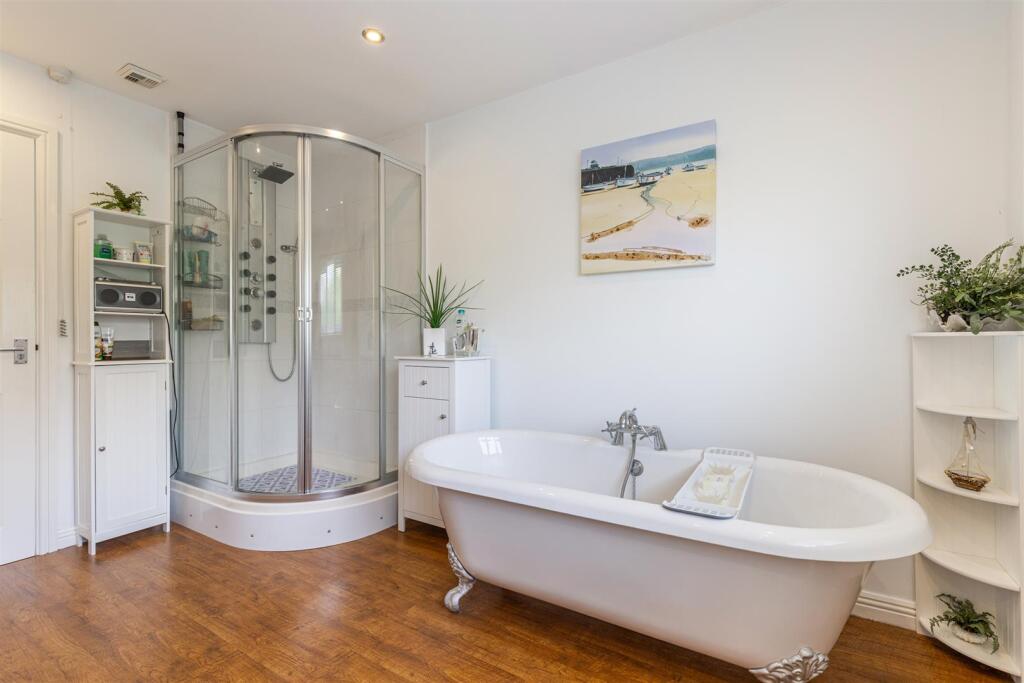 A36 - 83 Wheatlands Road, Paignton - 251001.jpg