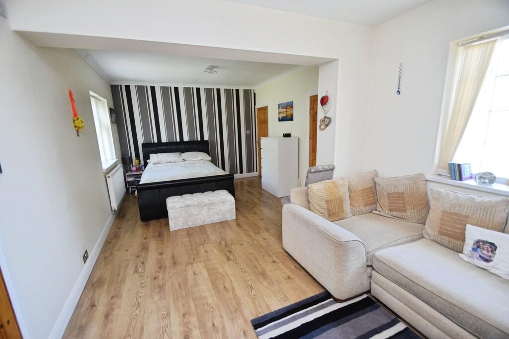 ab26defb-Bedroom ...