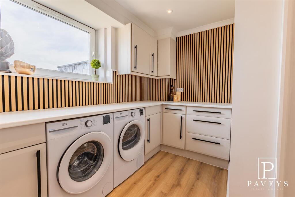 UTILITY ROOM &amp; CLOAKROOM