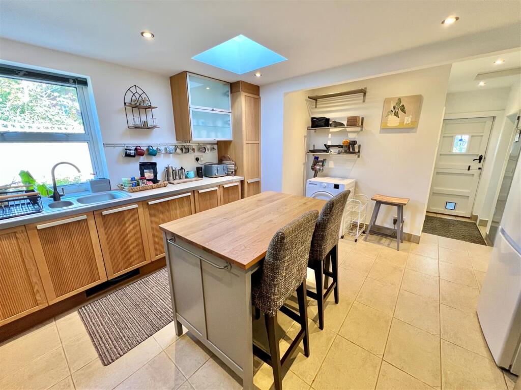 Kitchen 2