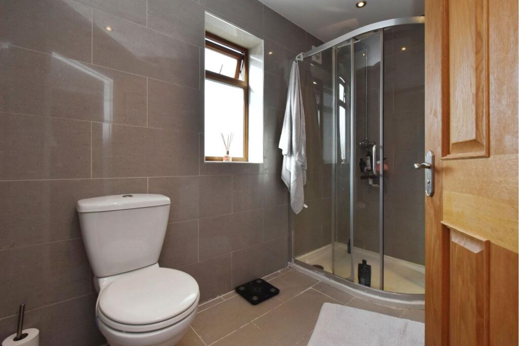 Master En-suite