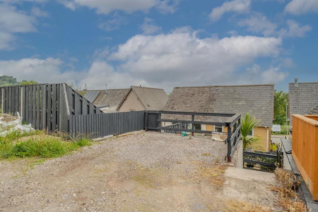 83 Stafford Rd-21.jpg