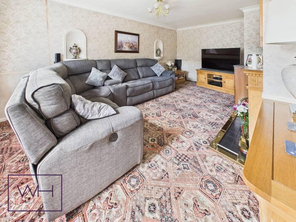 Lounge 1