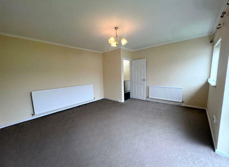 LOUNGE 22.JPG