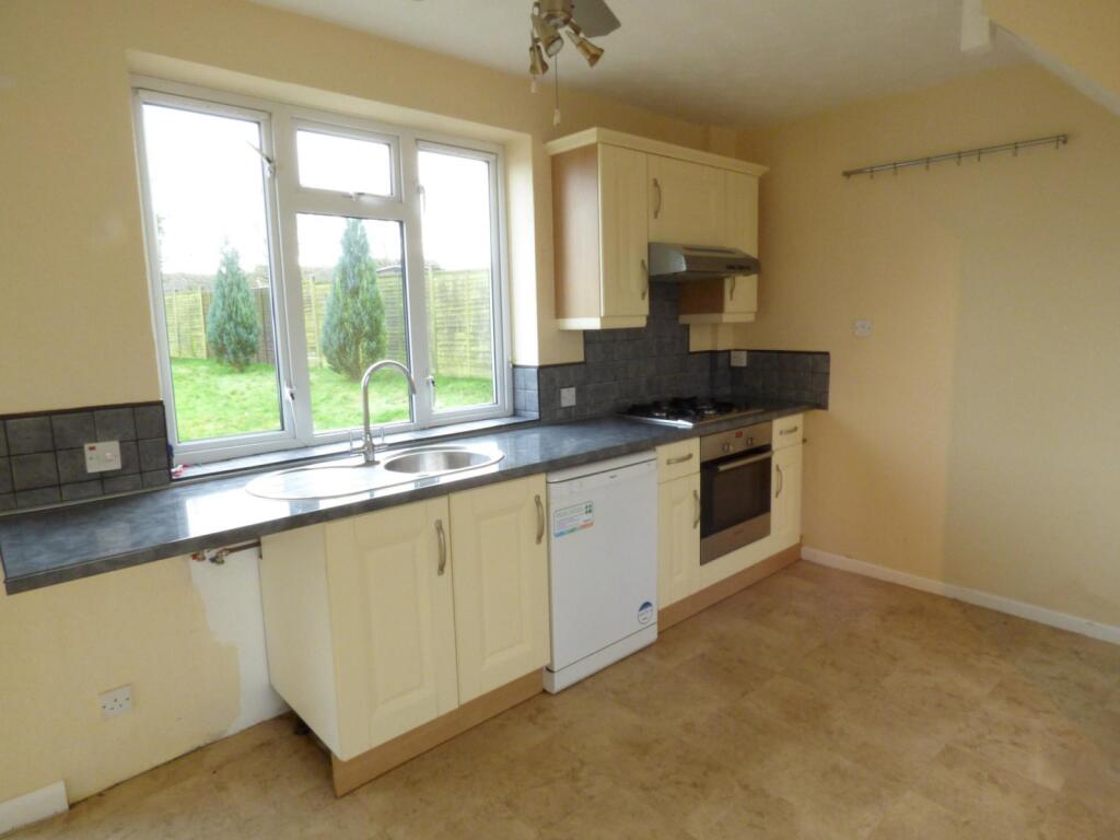 Kitchen  (Main)