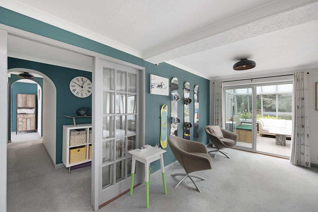 67 Horsecroft Roa...