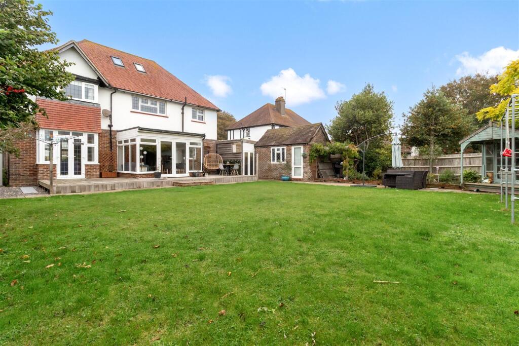 11 Pevensey Road-033.jpg