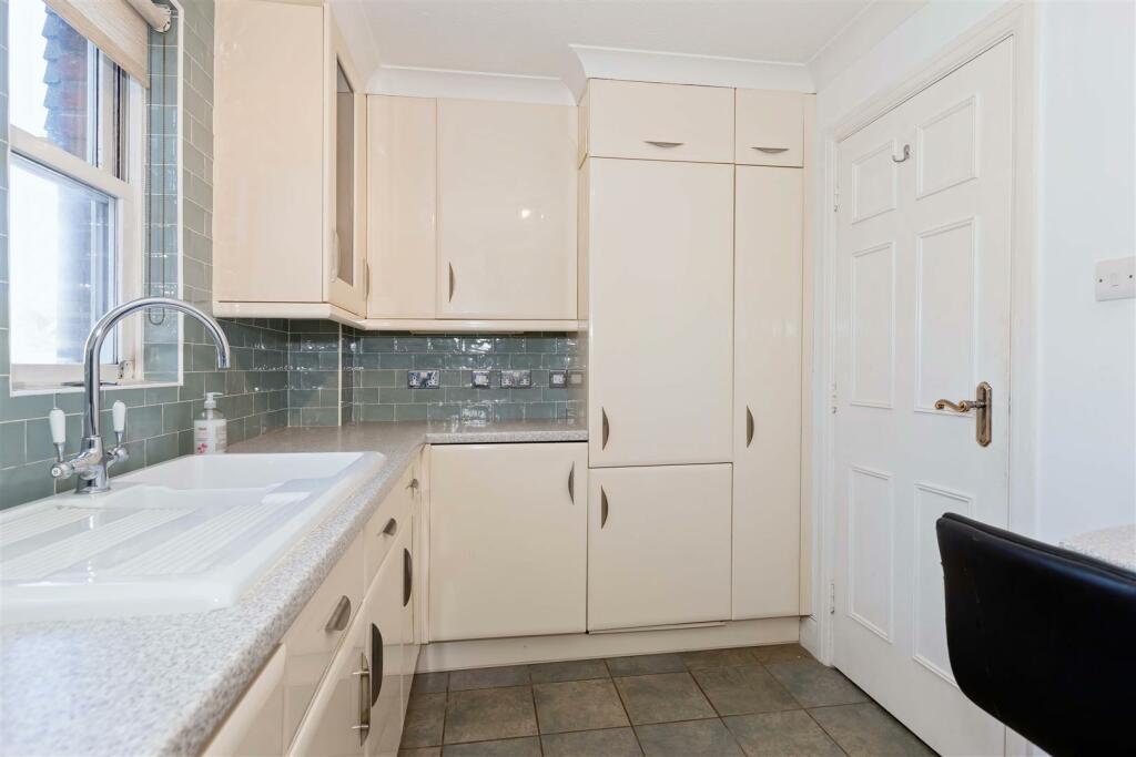 Queensborough Court_8.jpg