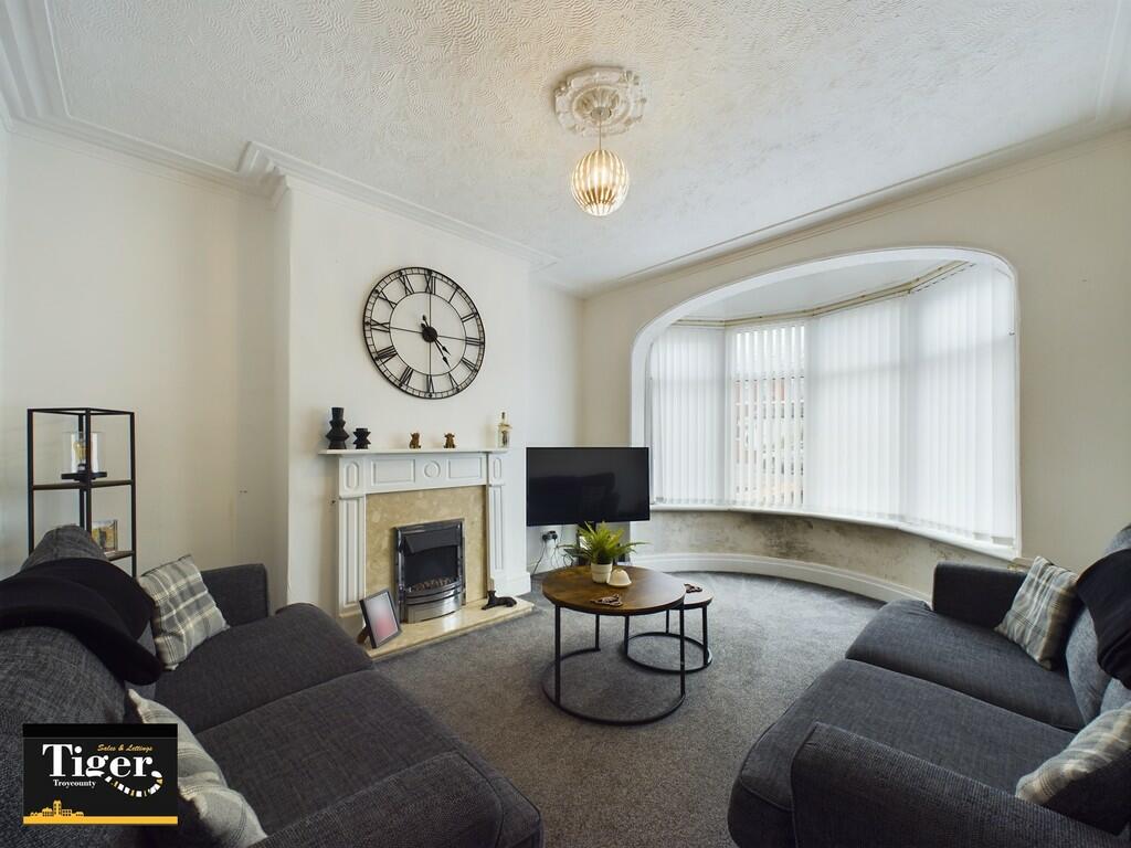 CAM02176G0-PR0337...