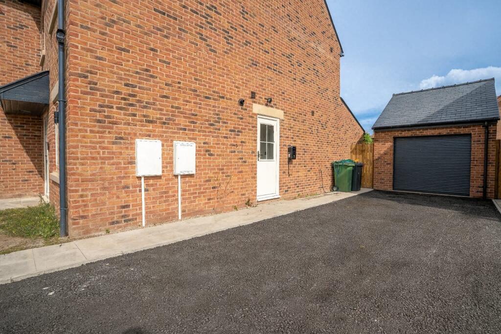 2886f1159bd44a09ab40c913de999fe4