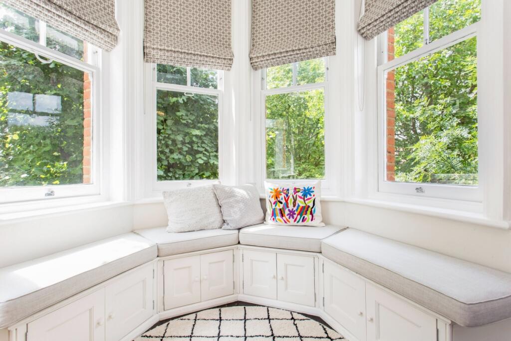 37 Esmond Gardens...