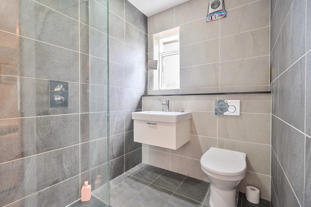 En Suite to bedro...
