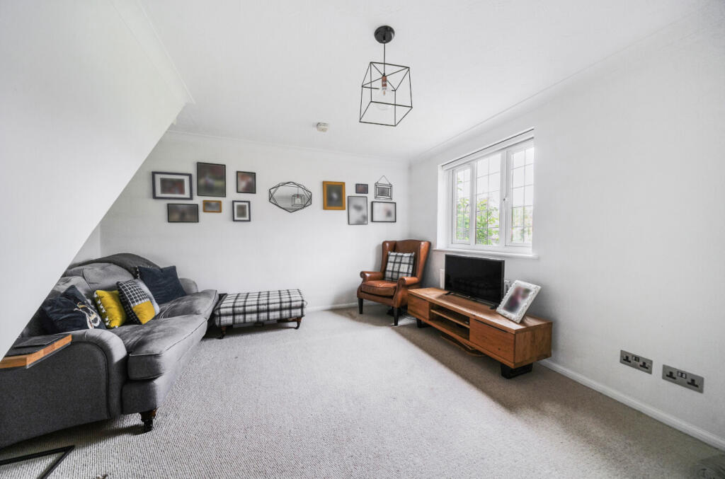 1-6821b47a9baeb-1...