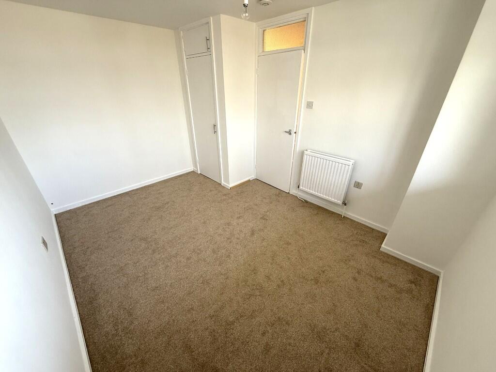 BEDROOM 2 (B)