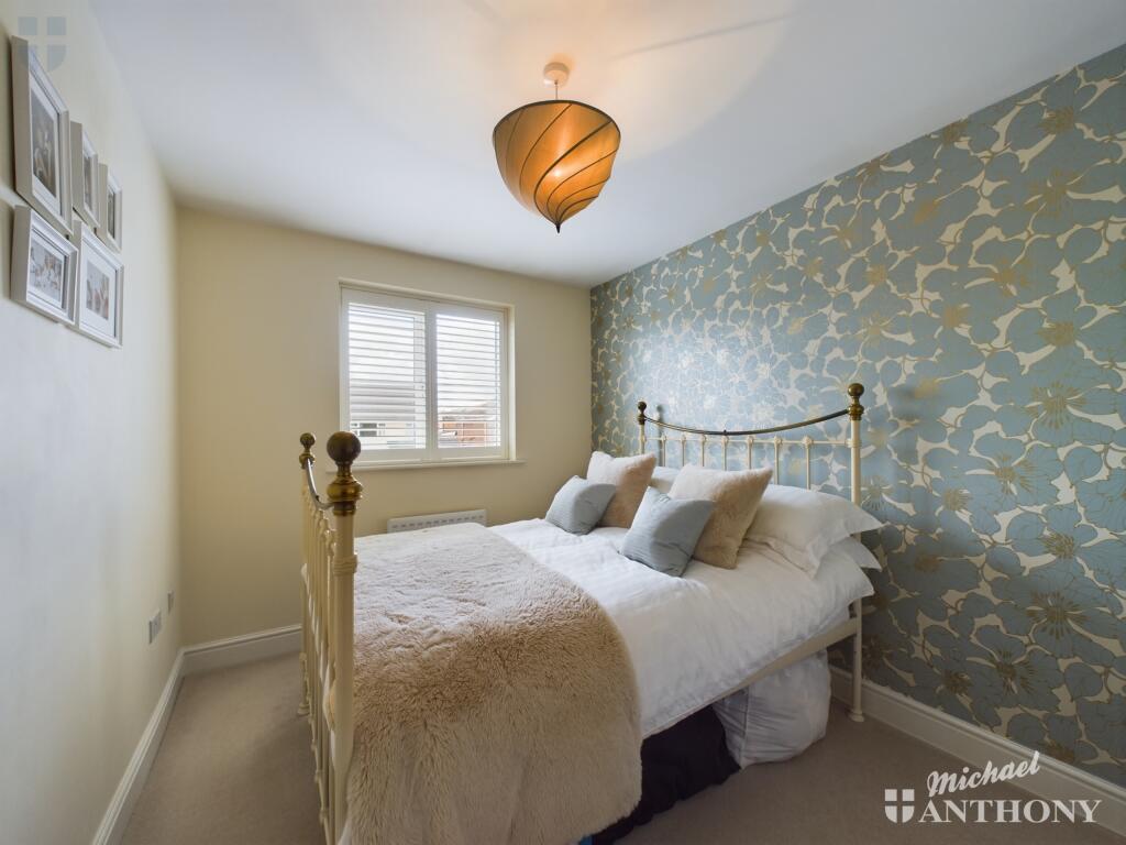 CAM03218G0-PR0241-STILL011