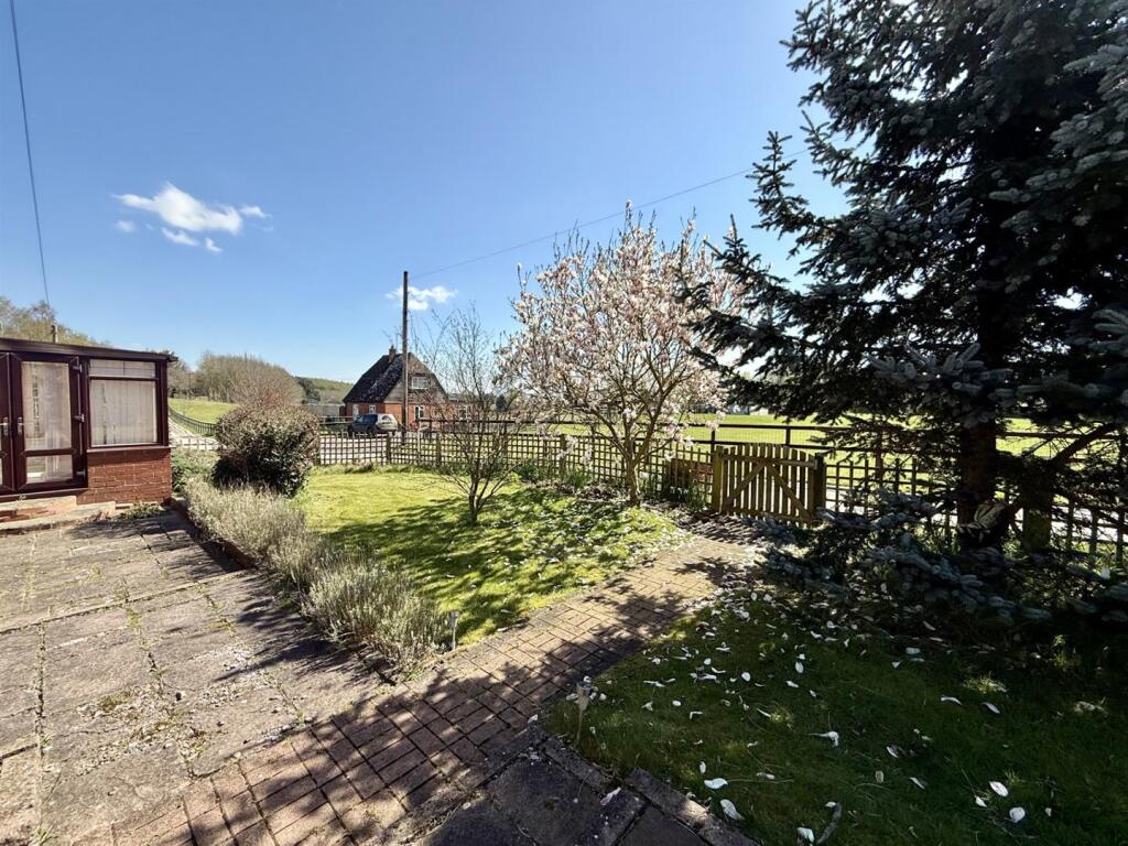 FrontGarden.jpg