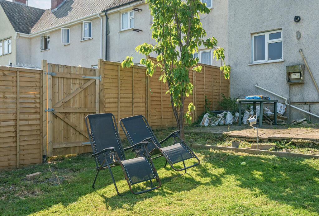 1313021-4-6853d4c...