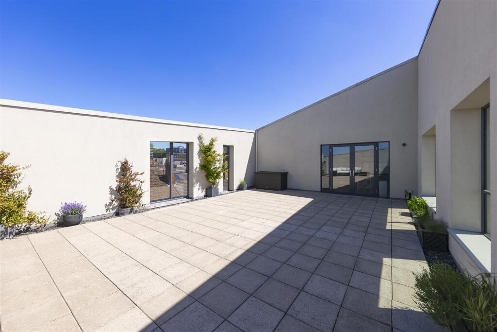 34-The-Bellerby-Apartments,-Leapale-Lane,-Guildfor