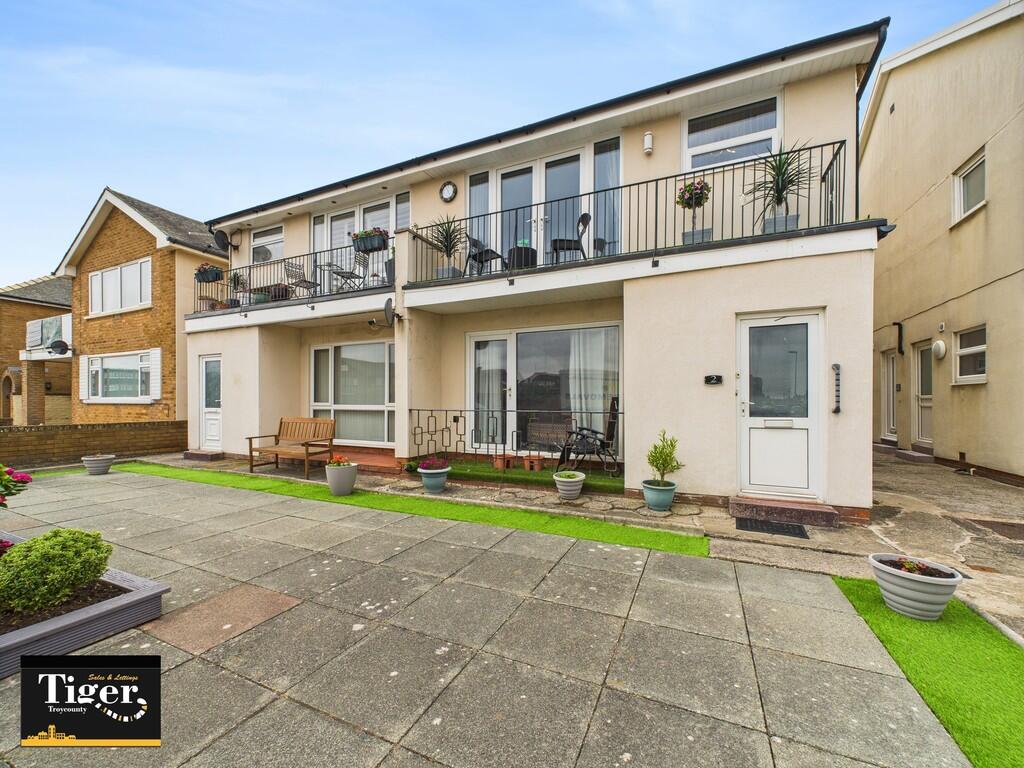 CAM02176G0-PR0602...