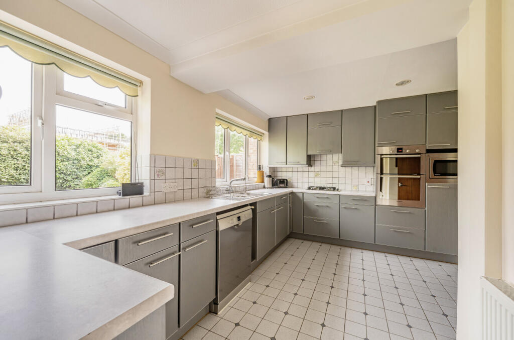 1309927-13-684c9a...