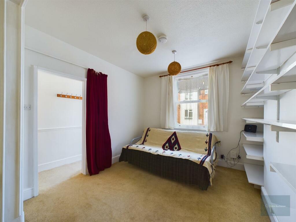 CAM02563G0-PR0078-ST