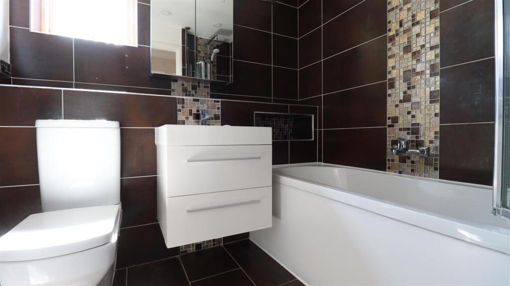 Main bathroom