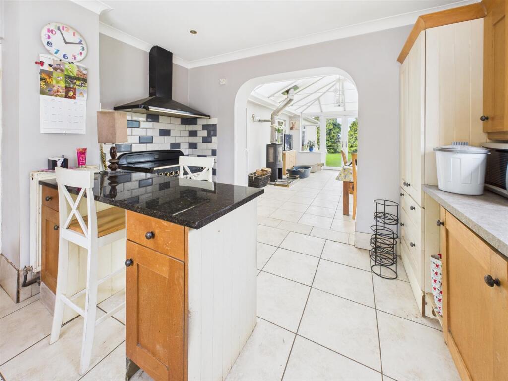 kitchen 7.jpg