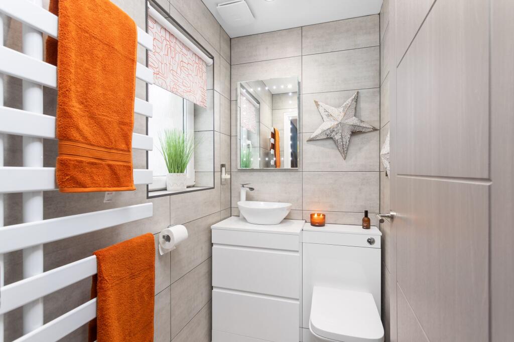 Bedroom One En Suite