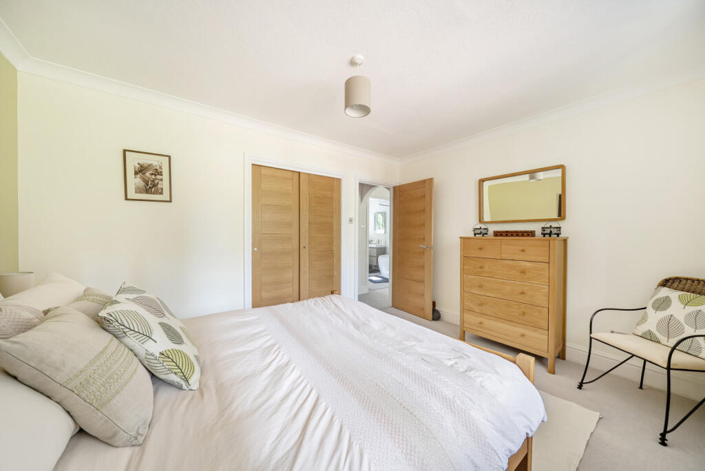 1348601-14-68bf1f...