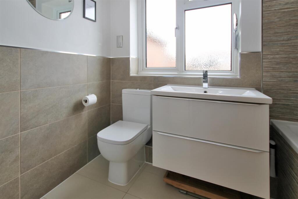 9017215-102230-133833113501540042-1e109ace-6a96-06