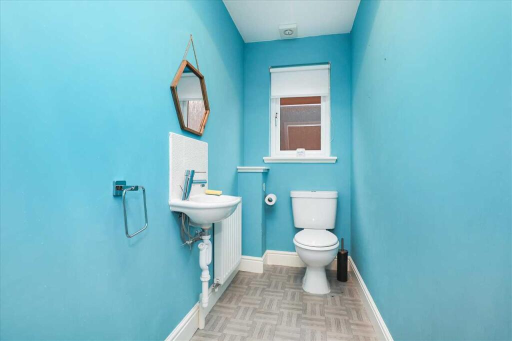 Lower Level WC