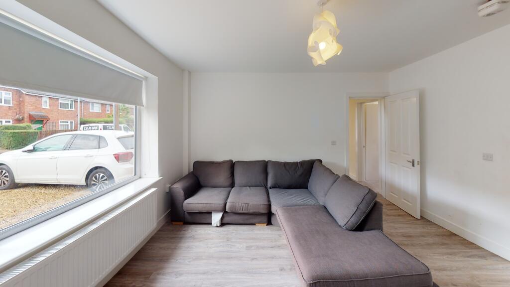 7-Gorse-Hill-Living-