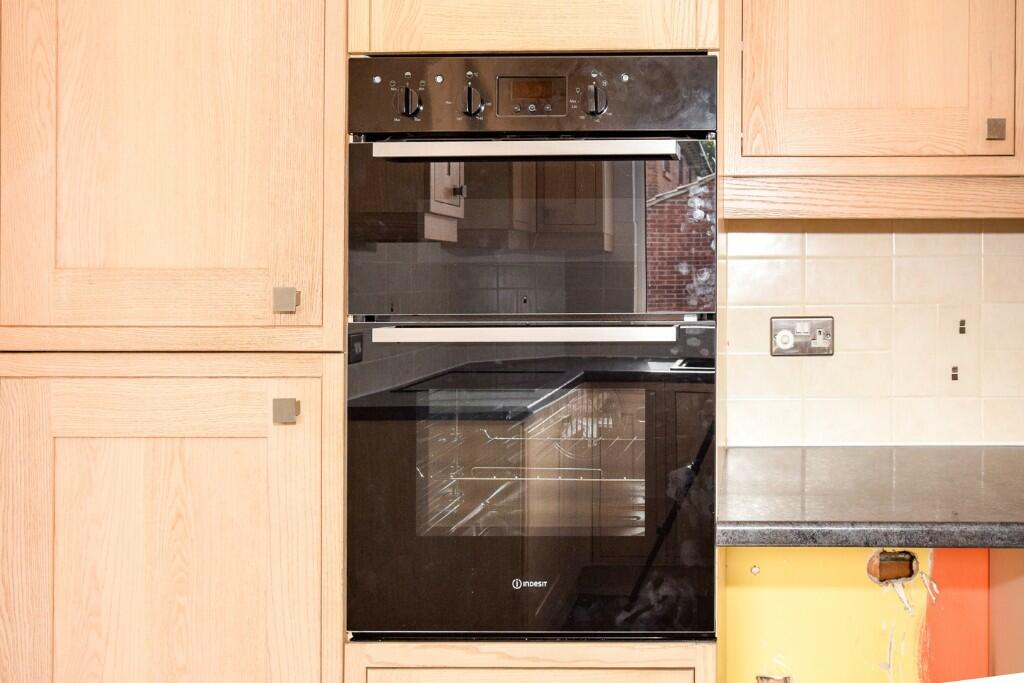 Oven
