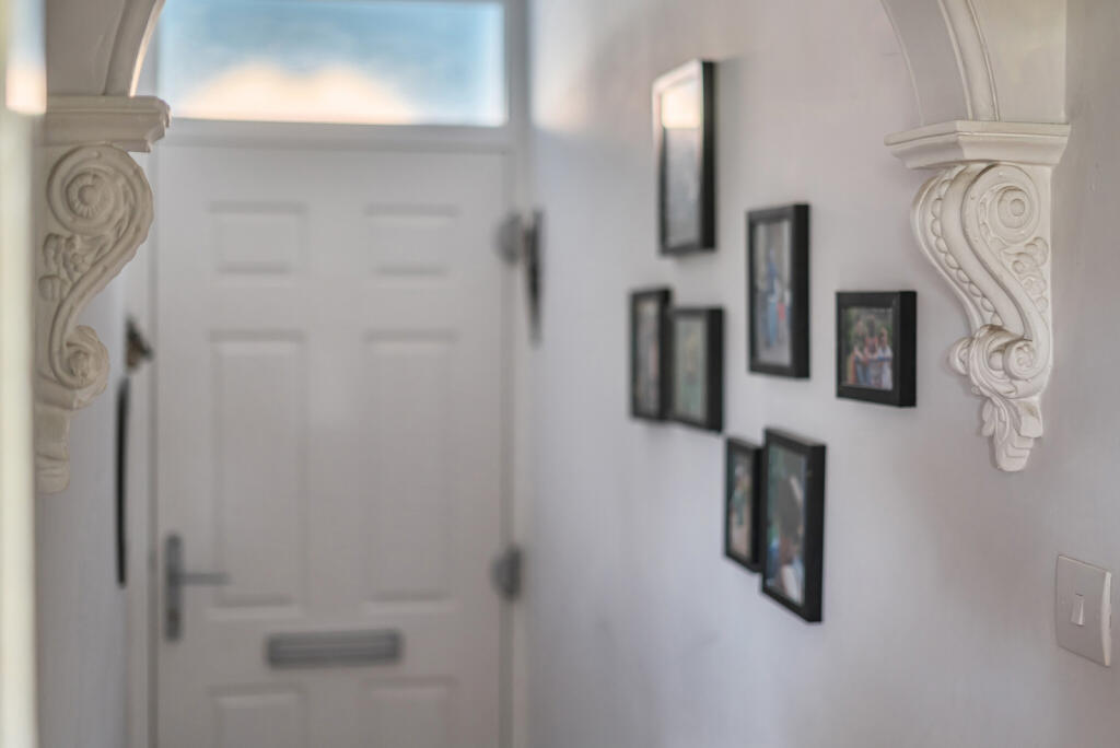 1372797-10-690e00...