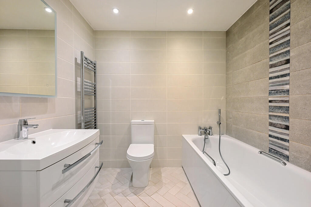 4 Fairway Heights...