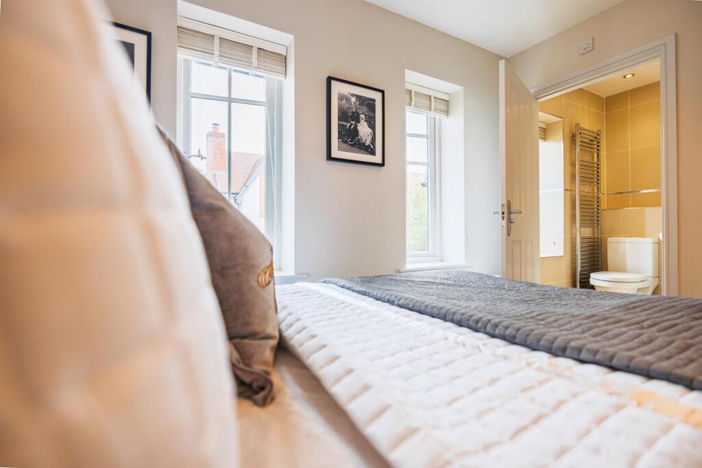 2 George Drive-45.jpg