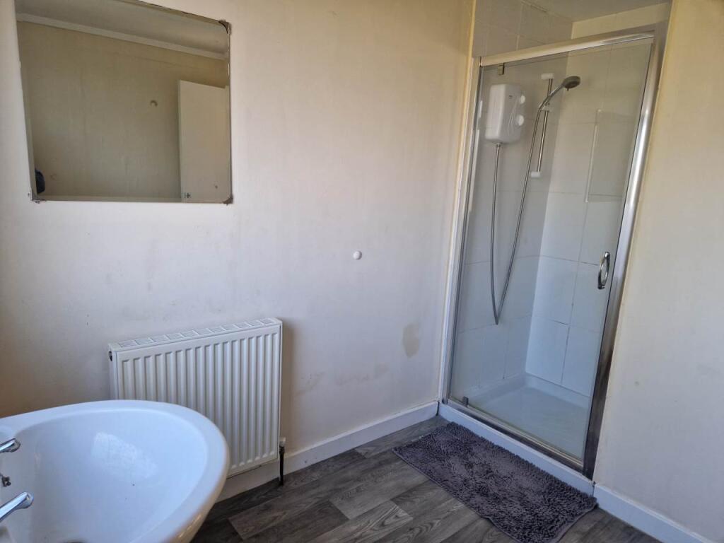 Bathroom (2)
