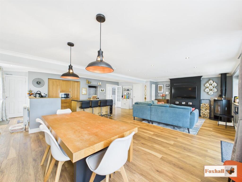 Kitchen / Diner / Family Room