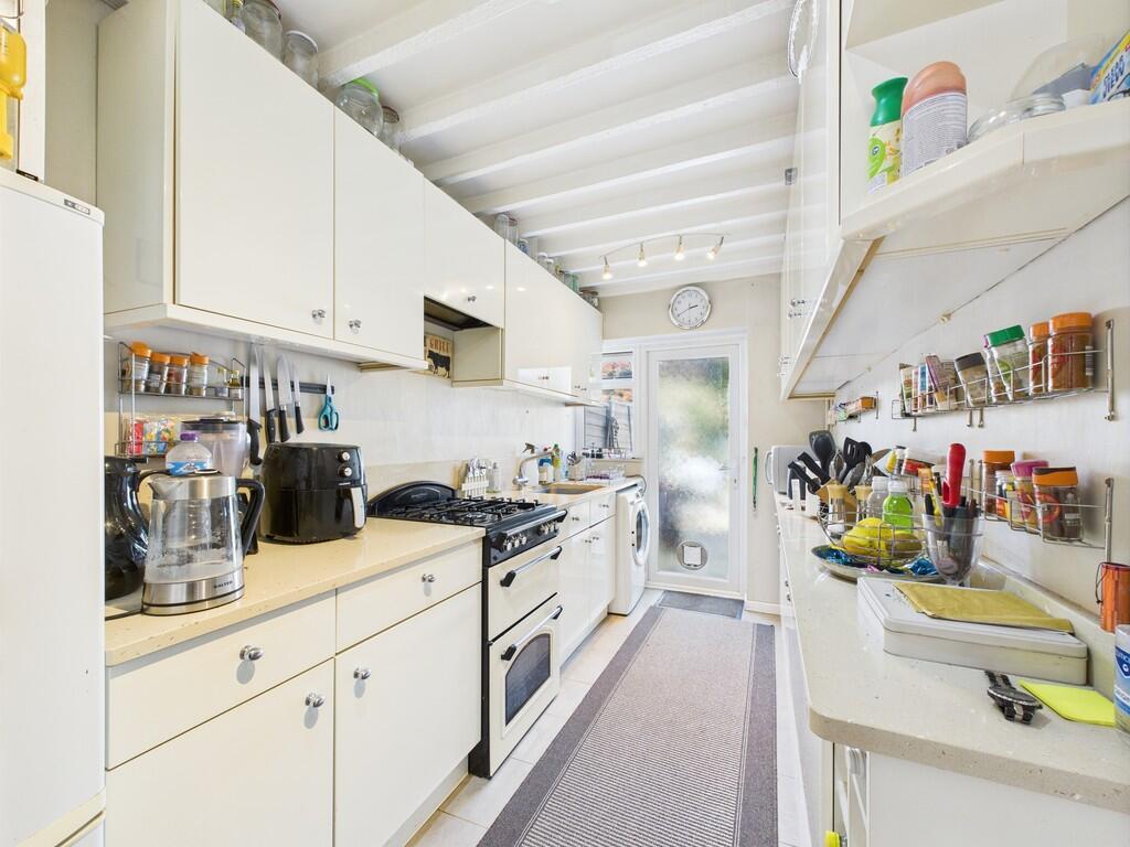 CAM03519G0-PR0331...