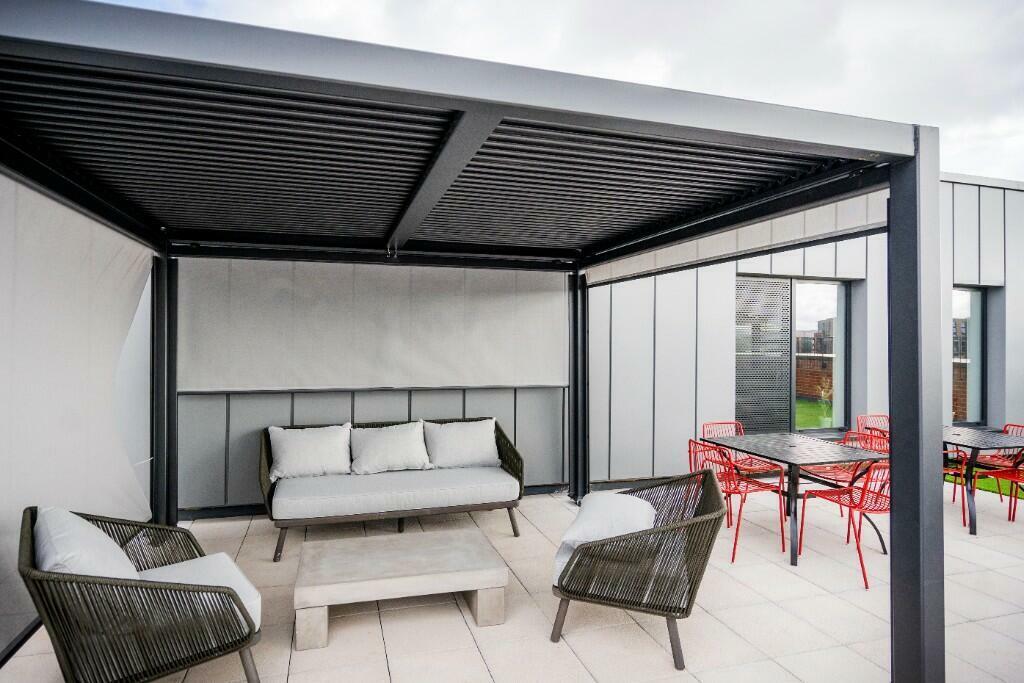 Roof terrace 