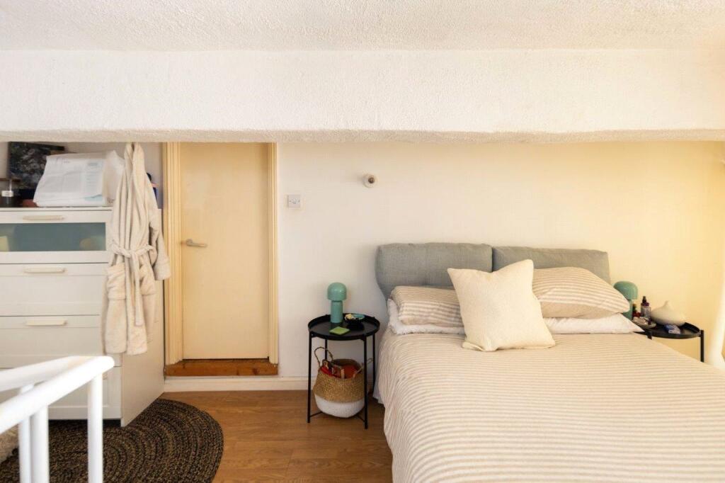 Mezzanine Bedroom