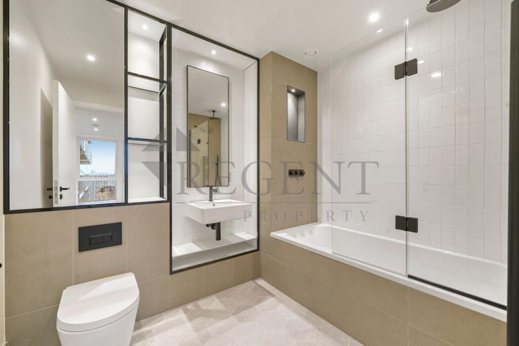 Main ensuite