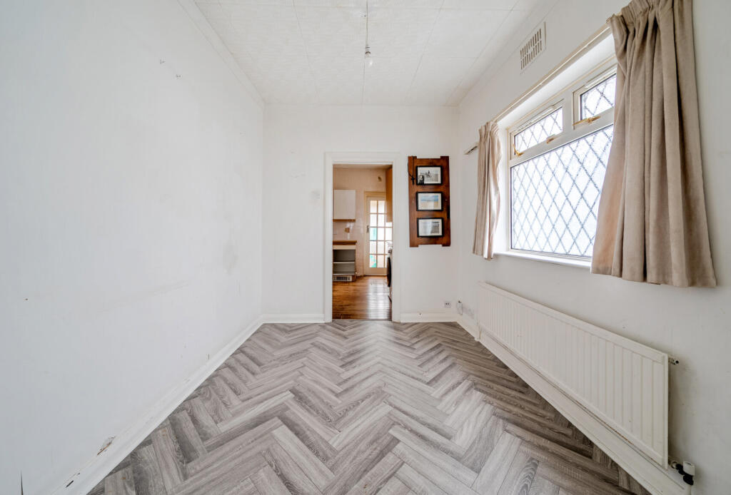 1364843-8-68e6541...