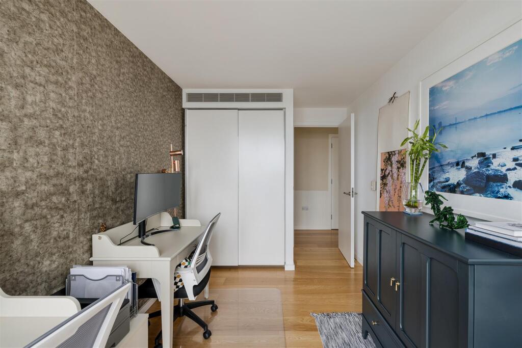 Fairmont Avenue, E14