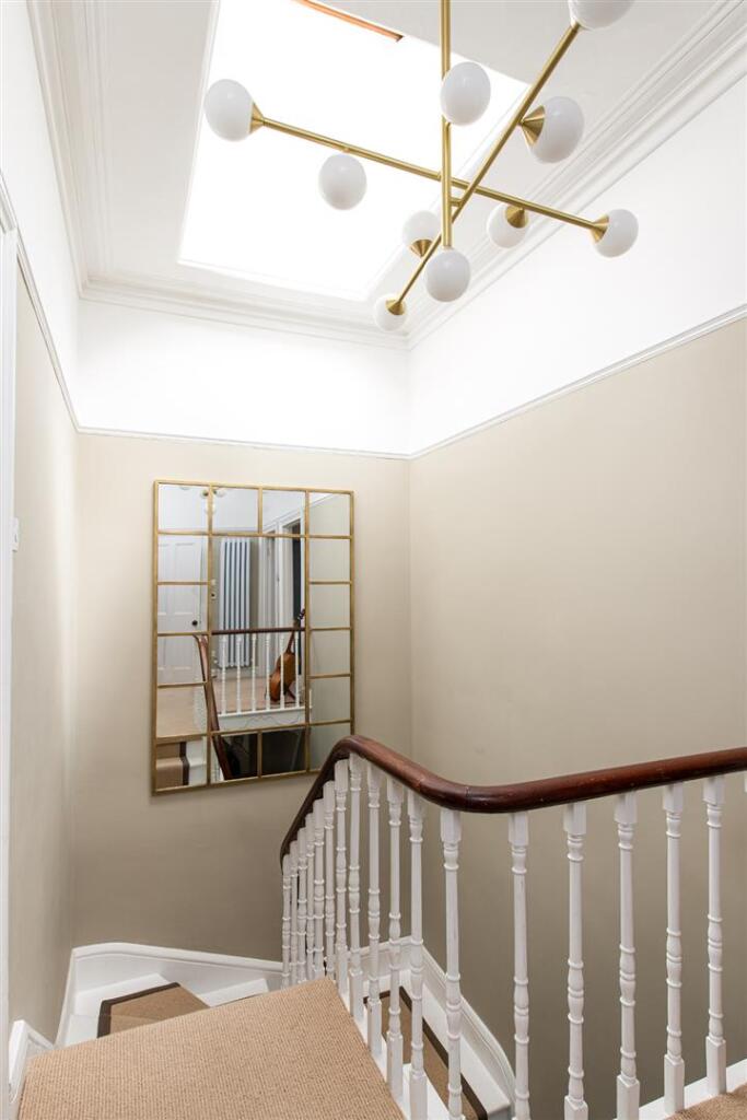 Hall_2.jpg
