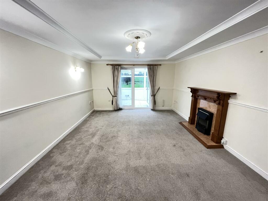 living room 1.JPG