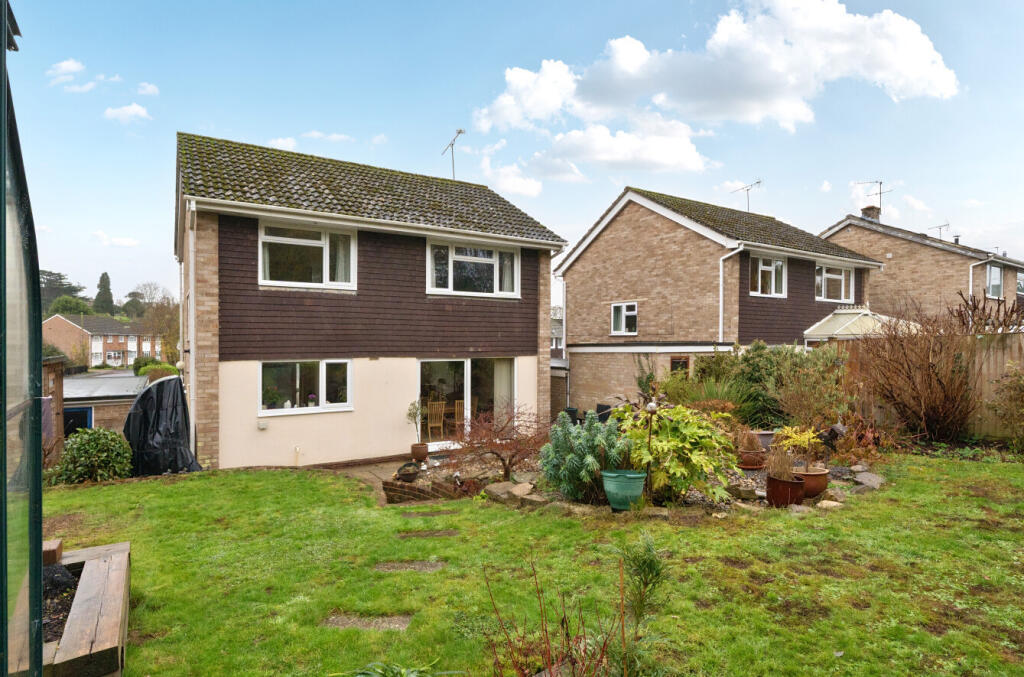 1385860-3-69286ee...