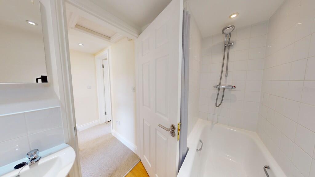 Whitehart-0816202...